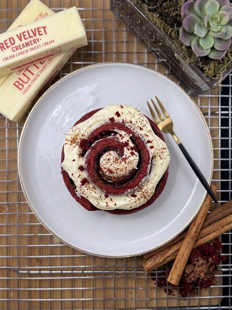 Red Velvet Cinnamon Roll